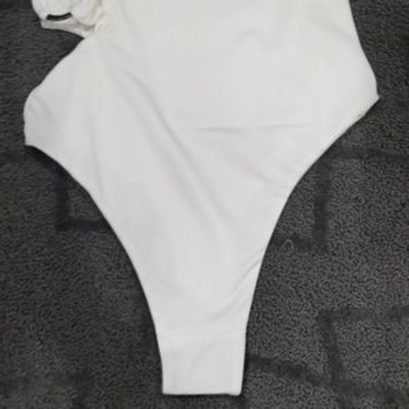 New Twist O-Ring strapless Tube Top BODYSUIT - WHI - Picture 9 of 10